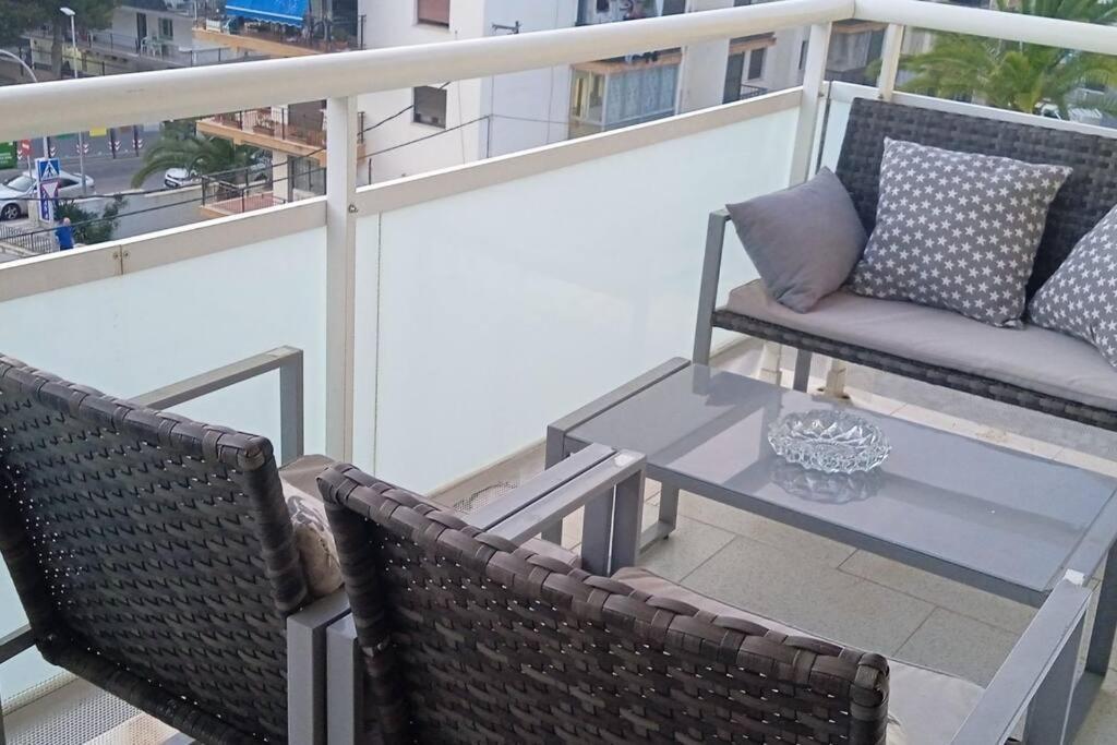 Appartement Tout Confort 萨洛 外观 照片