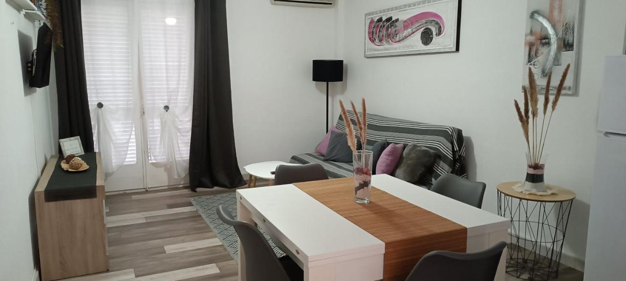 Appartement Tout Confort 萨洛 外观 照片